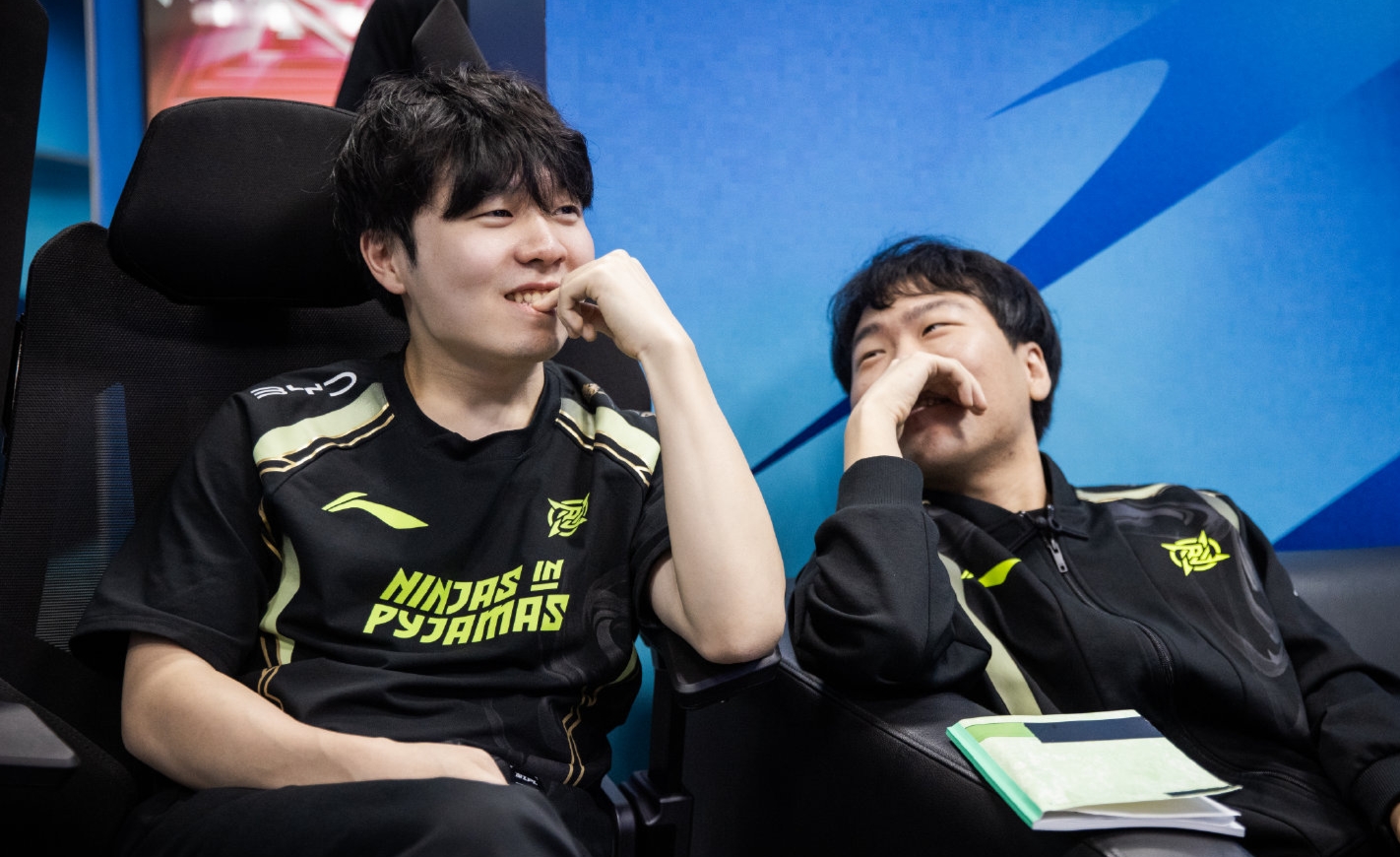 LGD力克FPX，Viper操刀奇招英雄翻盘强强对话全球总决赛，引爆全场热议