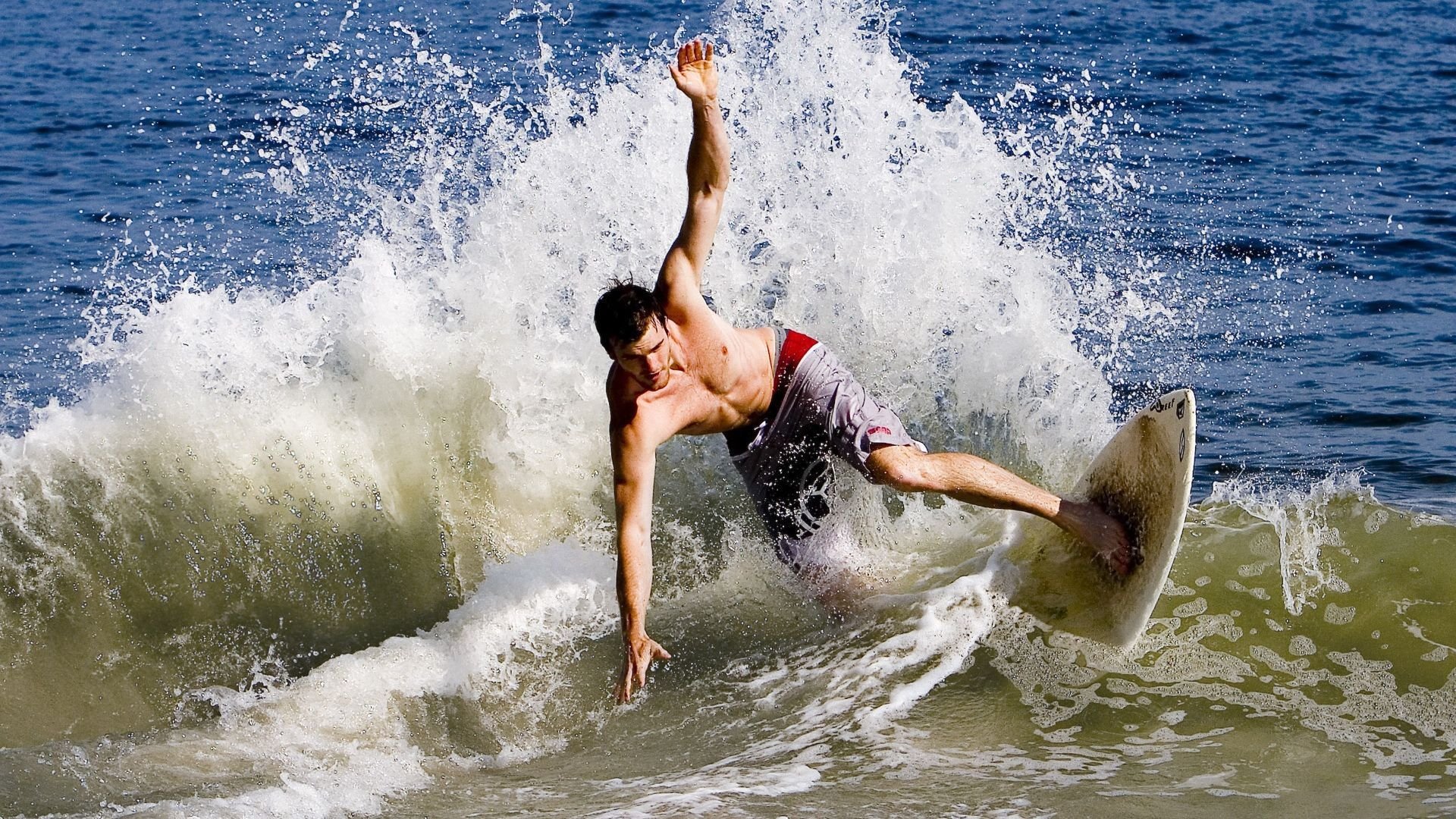 哈登一球定乾坤！凯尔特人血战广厦，绝境中见证超级巨星的诞生